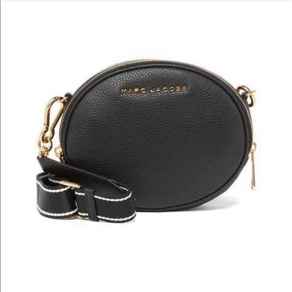 Marc Jacobs Handbags - NWT Marc Jacobs Rewind Oval Black Purse